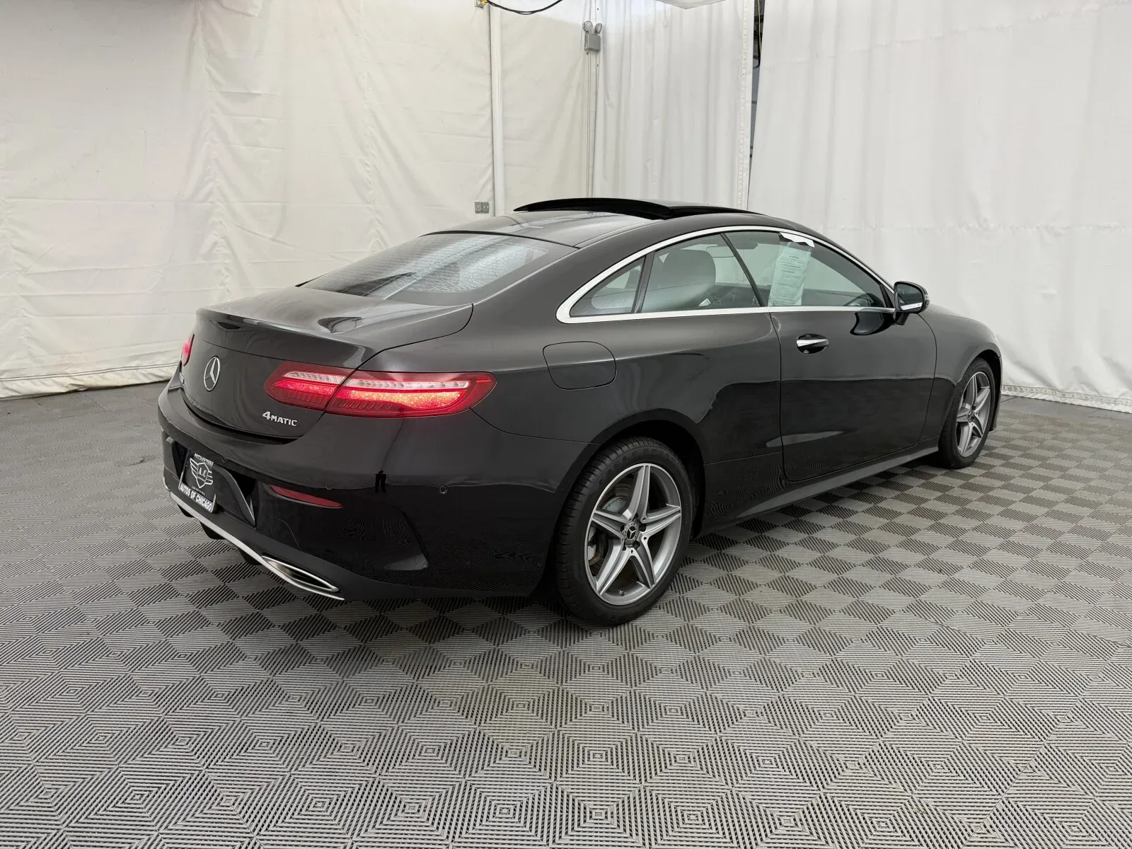 Mercedes-Benz E-Class photo 5