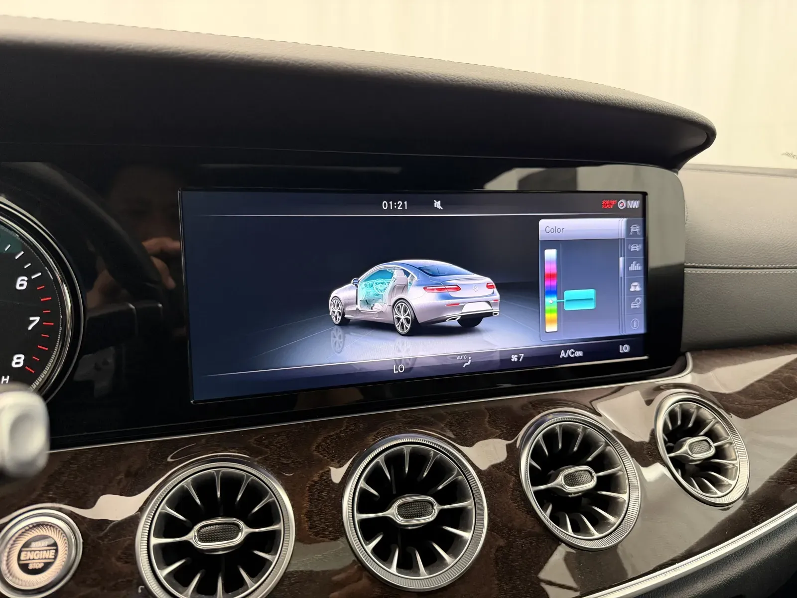 Mercedes-Benz E-Class photo 34