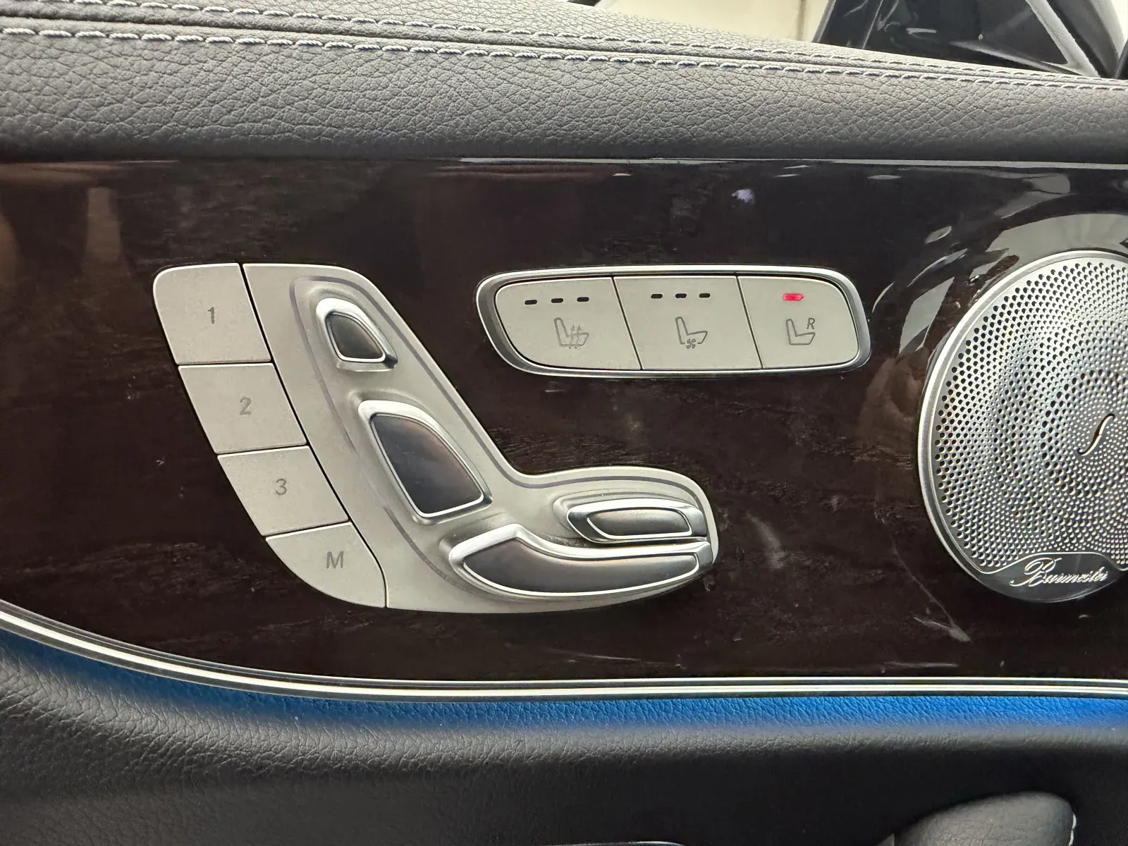 Mercedes-Benz E-Class photo 16