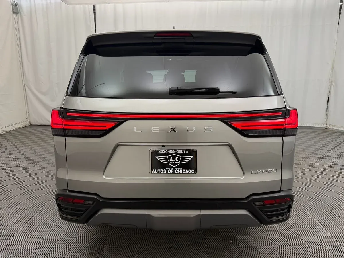 Lexus LX photo 6