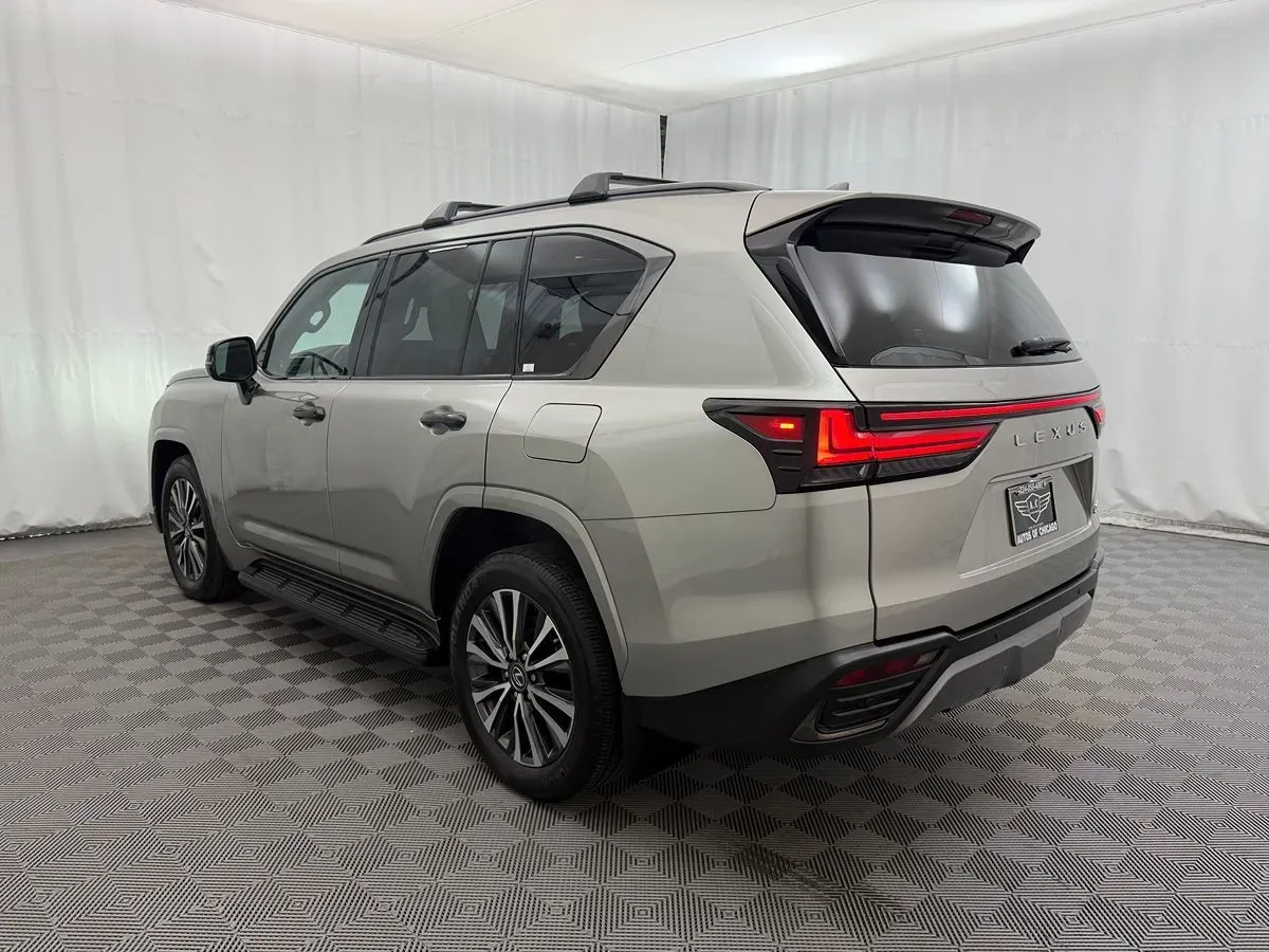 Lexus LX photo 7