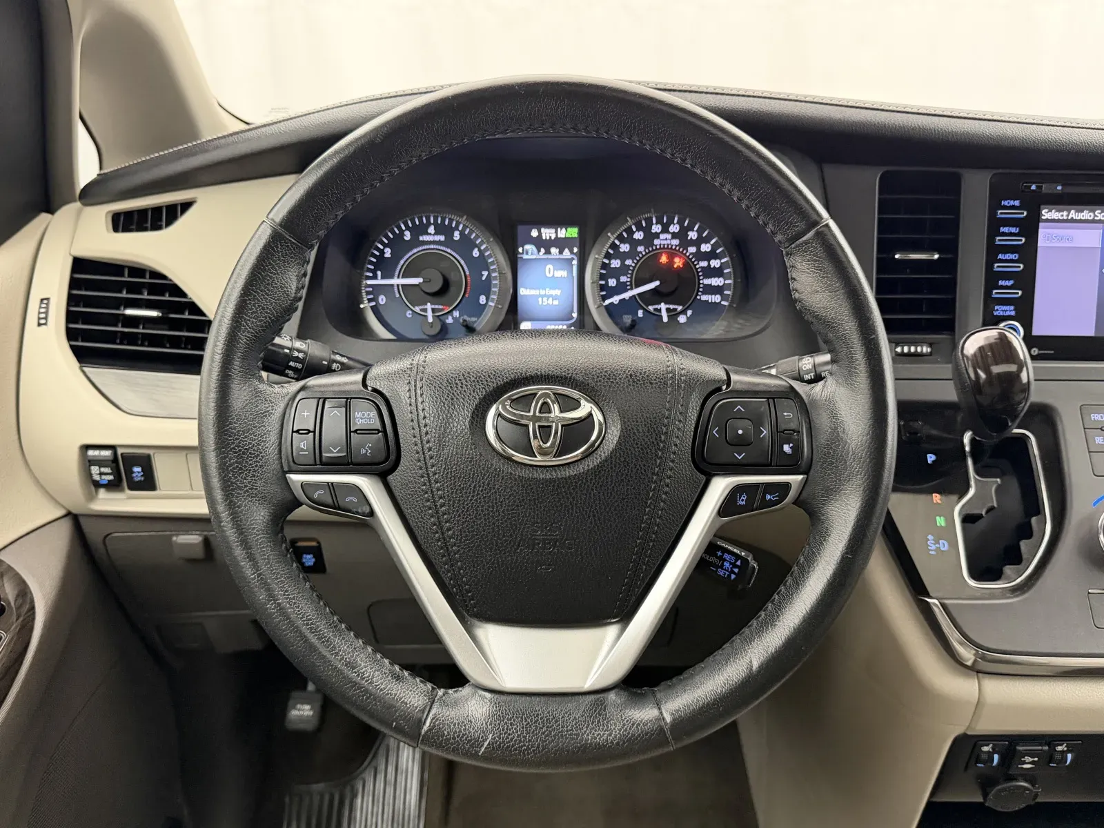 Toyota Sienna photo 13