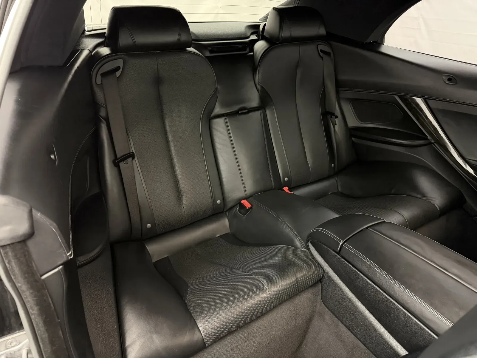 BMW 6 Series photo 31