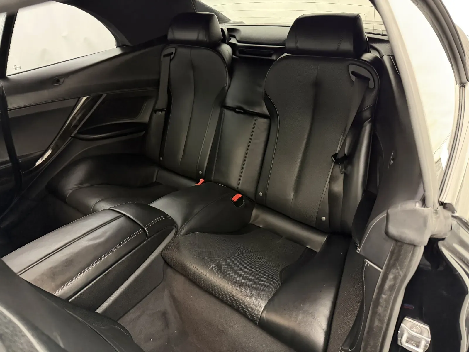 BMW 6 Series photo 30