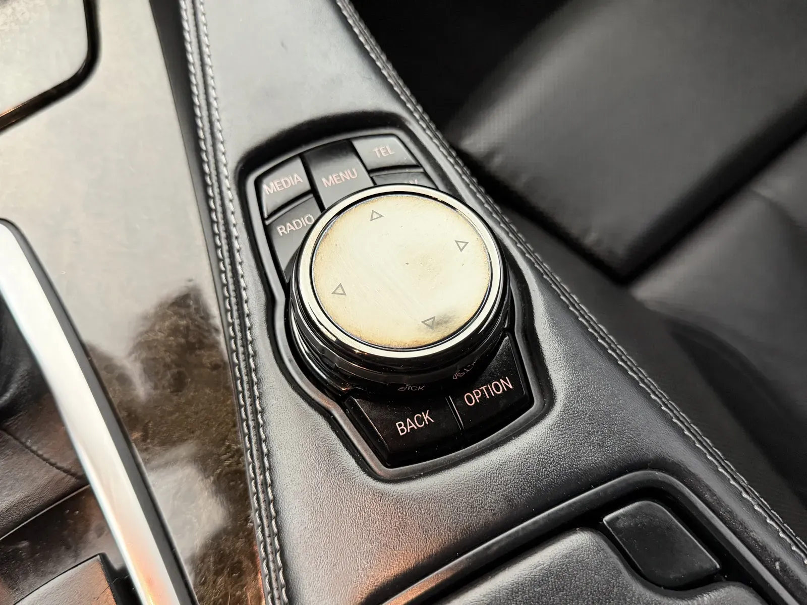 BMW 6 Series photo 27