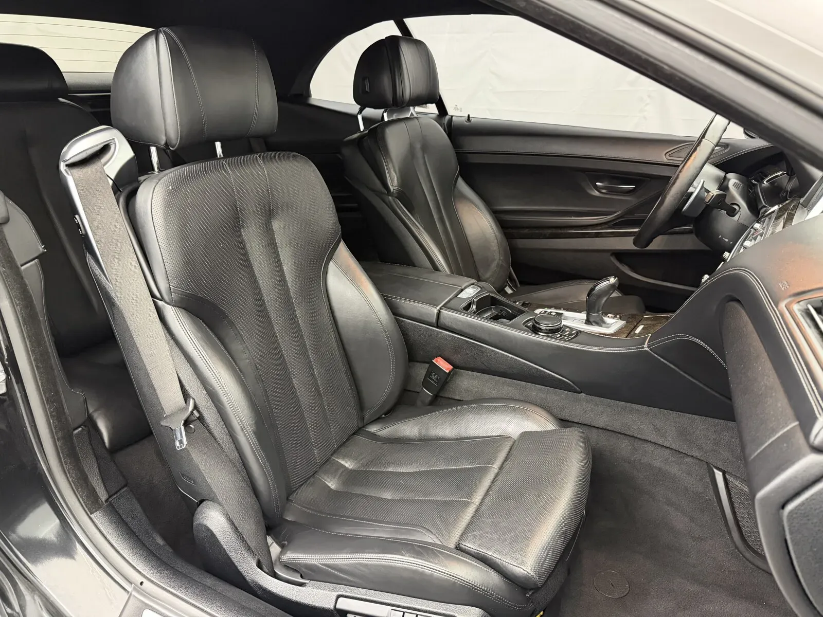 BMW 6 Series photo 32