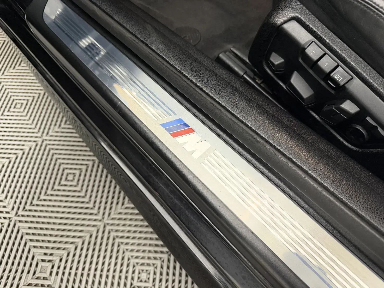 BMW 6 Series photo 10