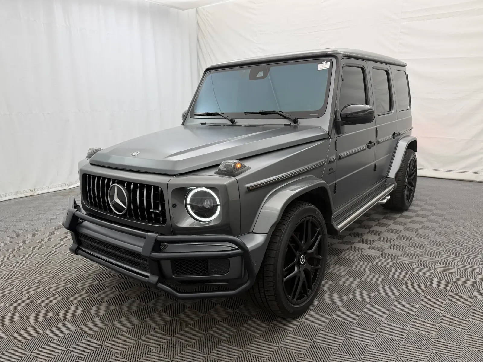 Mercedes-Benz G-Class photo 2
