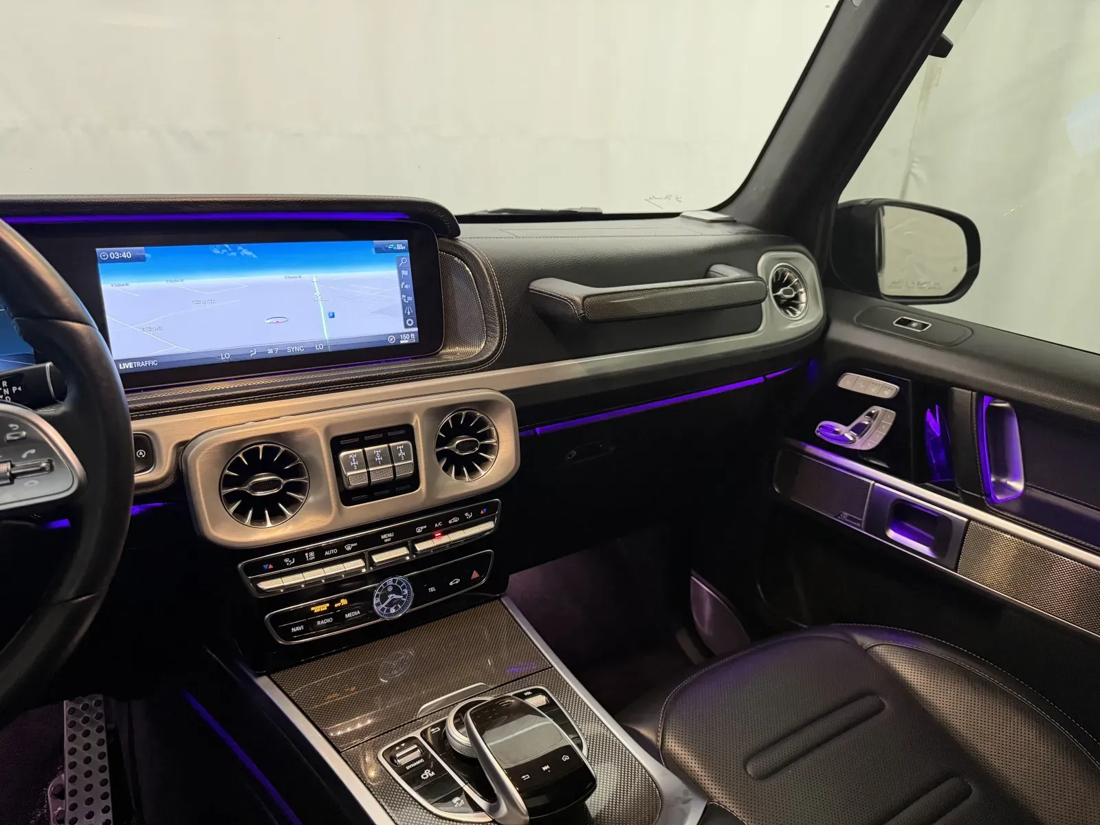 Mercedes-Benz G-Class photo 24