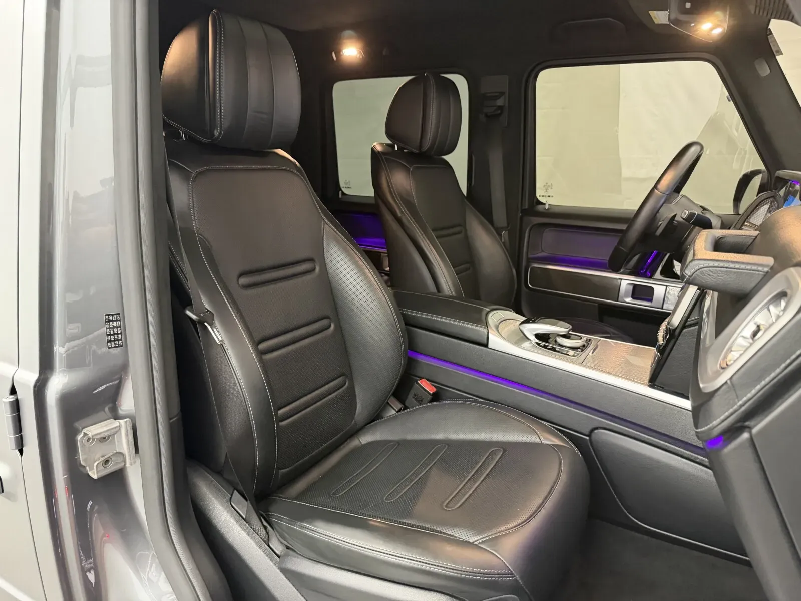 Mercedes-Benz G-Class photo 52