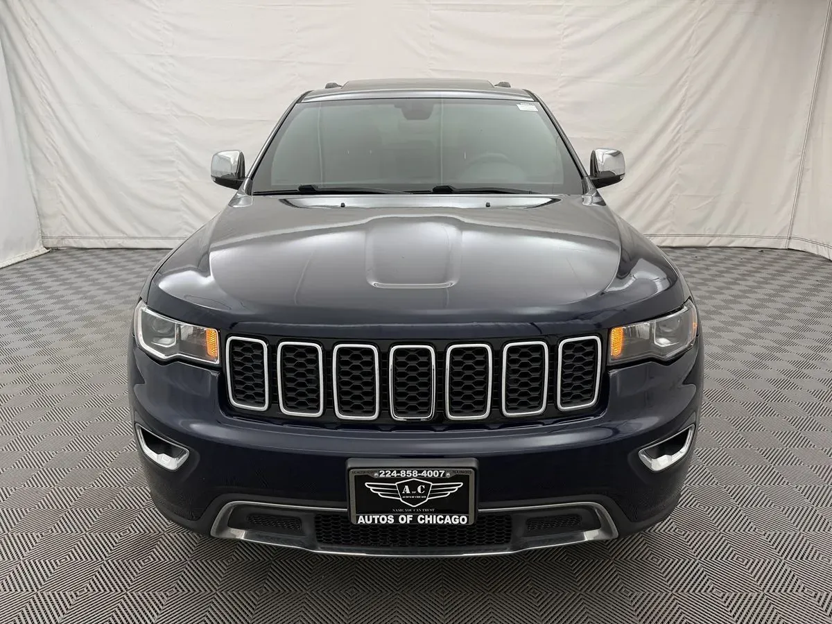 Jeep Grand Cherokee photo 3