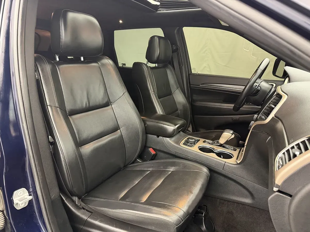 Jeep Grand Cherokee photo 33
