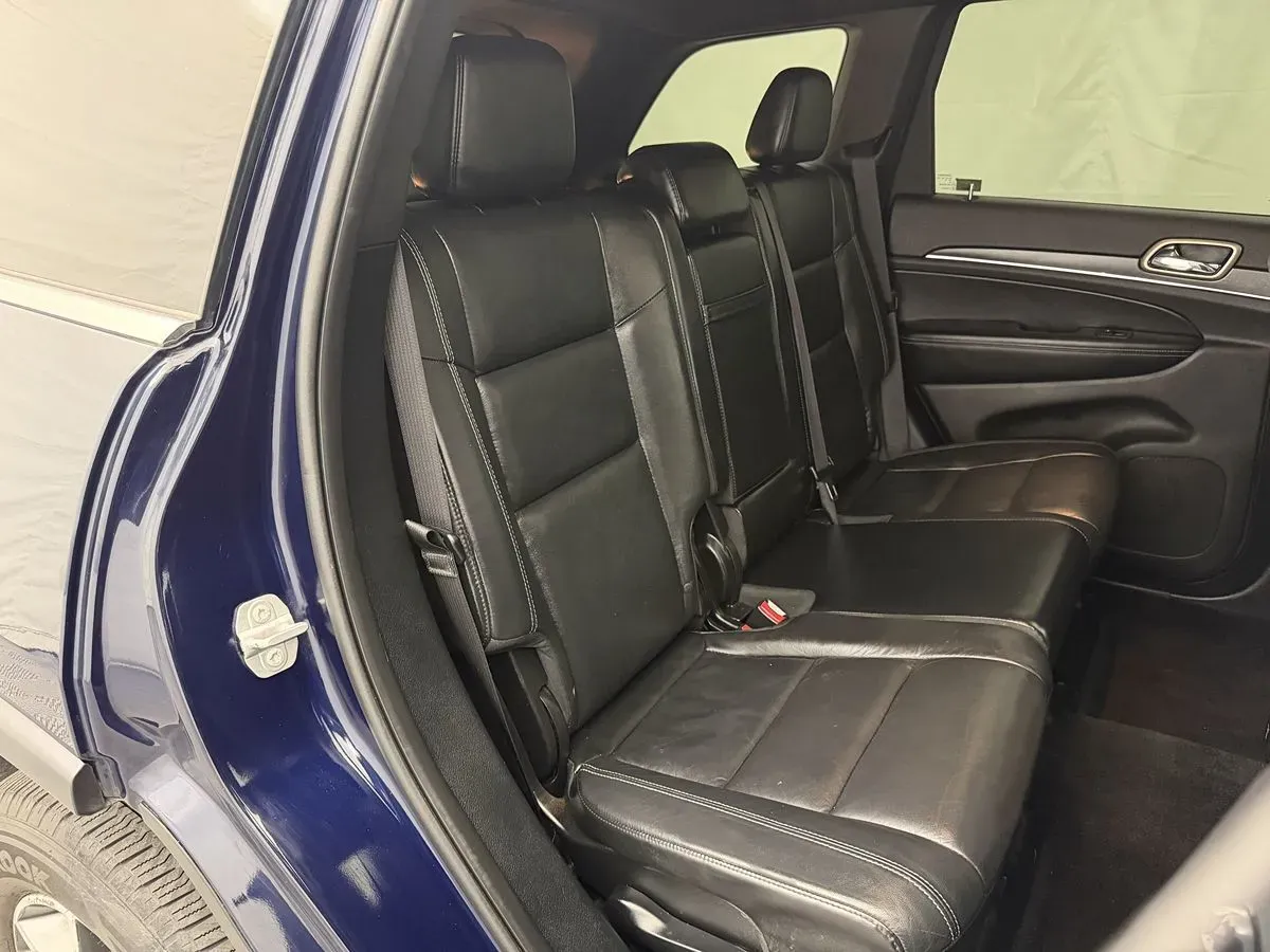 Jeep Grand Cherokee photo 32