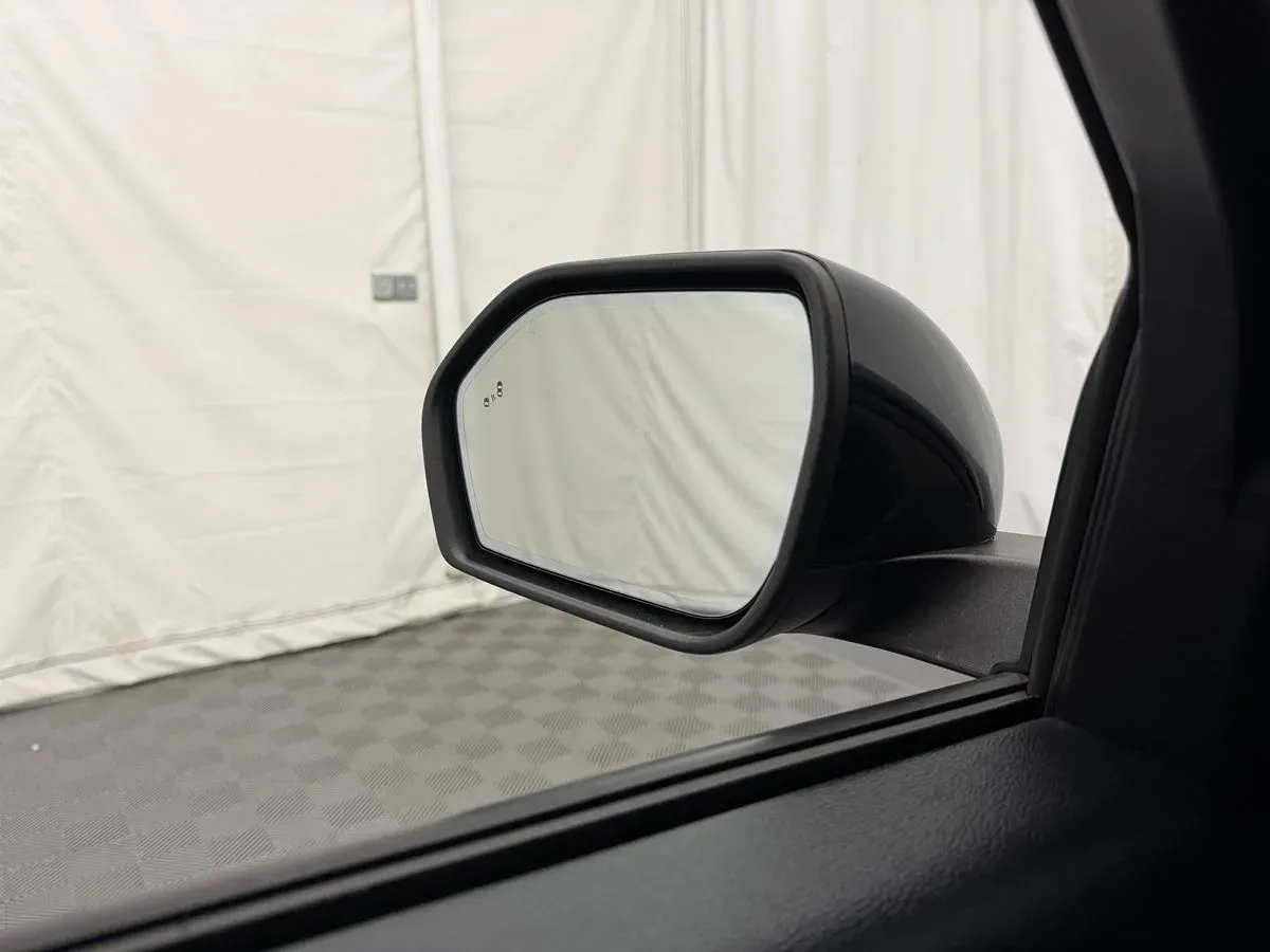 Ford Explorer photo 20