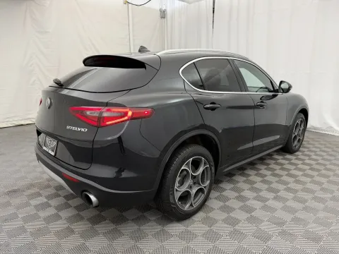 More photos of 2018 Alfa Romeo Stelvio at Autos of Chicago, IL