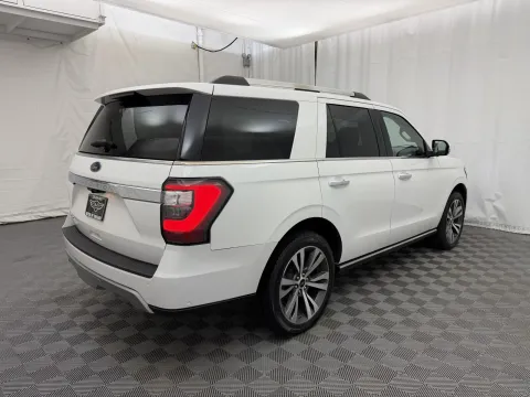 More photos of 2021 Ford Expedition Limited at Autos of Chicago, IL