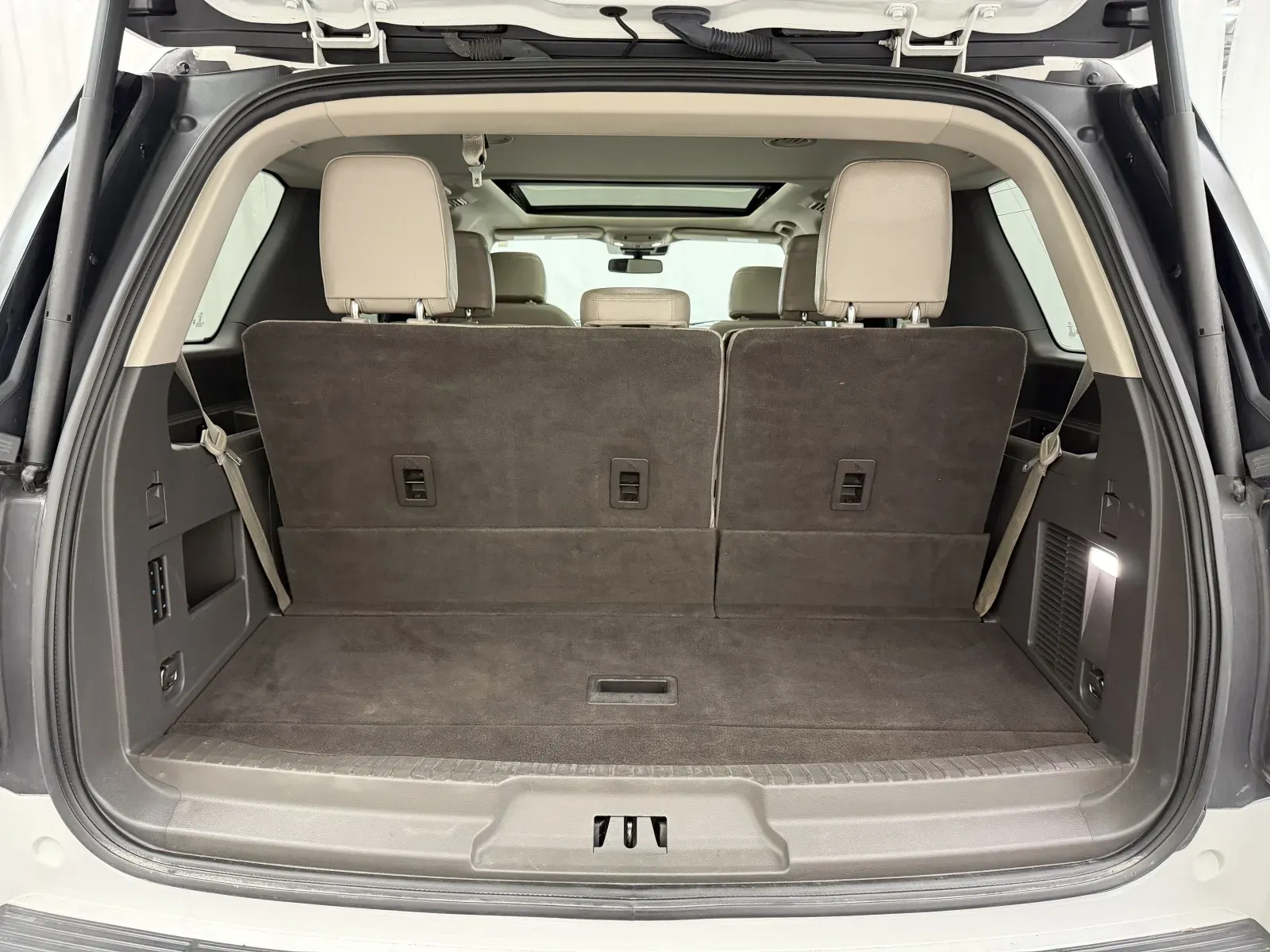 Ford Expedition photo 37