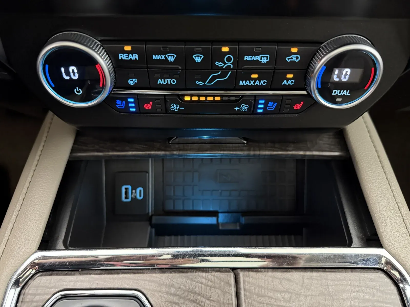 Ford Expedition photo 27
