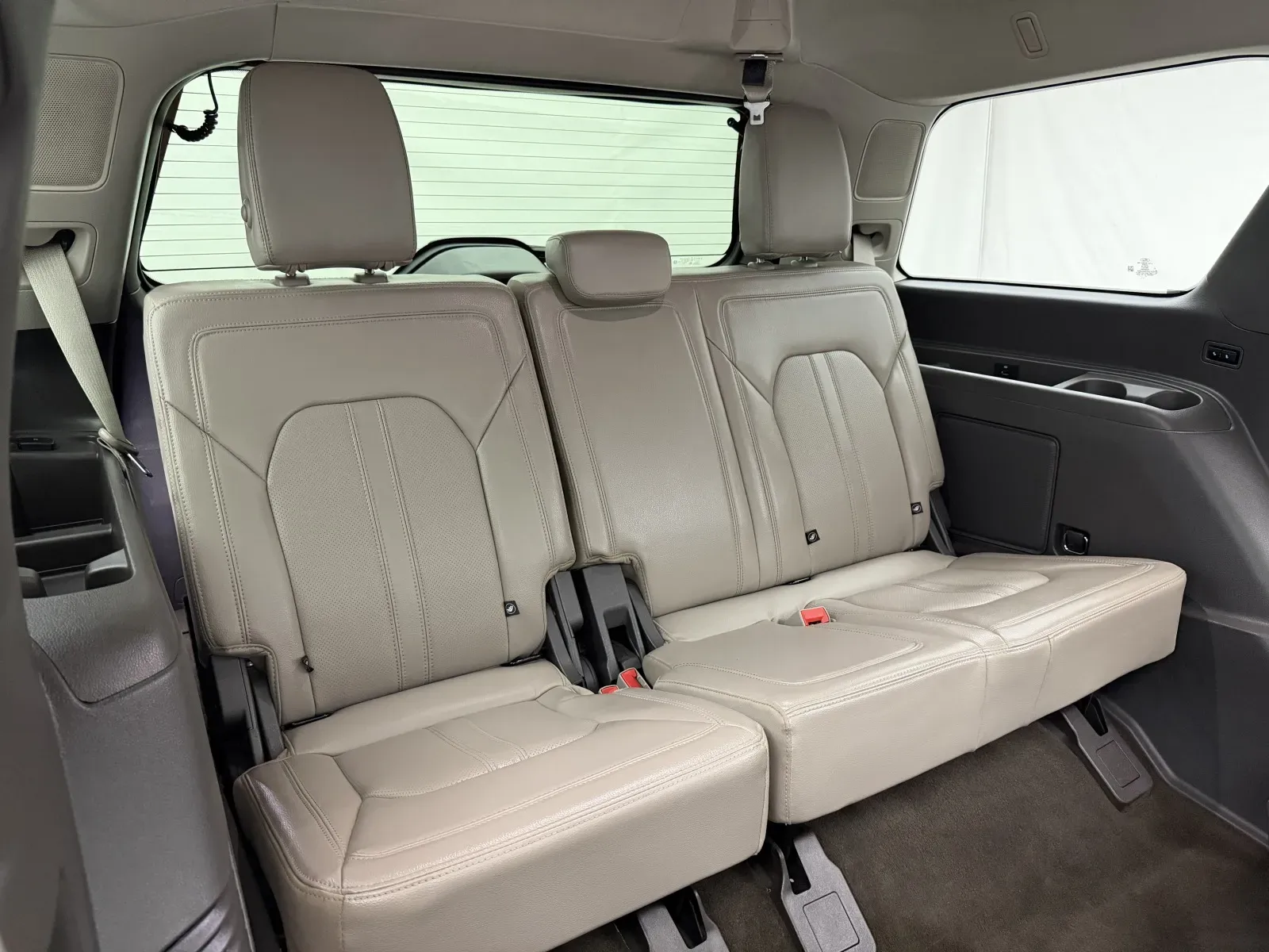 Ford Expedition photo 35