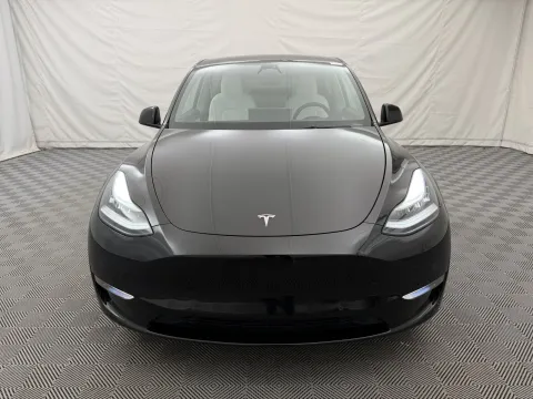 Another view of 2021 Tesla Model Y Performance for sale in Arlington Heights, IL at Autos of Chicago