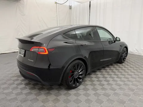 More photos of 2021 Tesla Model Y Performance at Autos of Chicago, IL