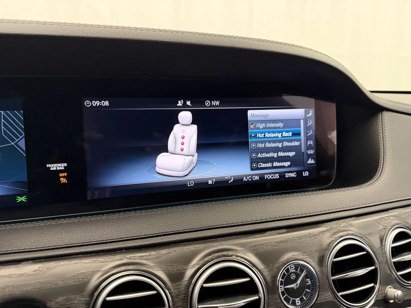 Mercedes-Benz S-Class photo 33