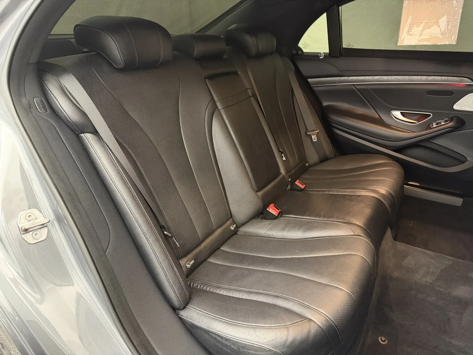 Mercedes-Benz S-Class photo 48
