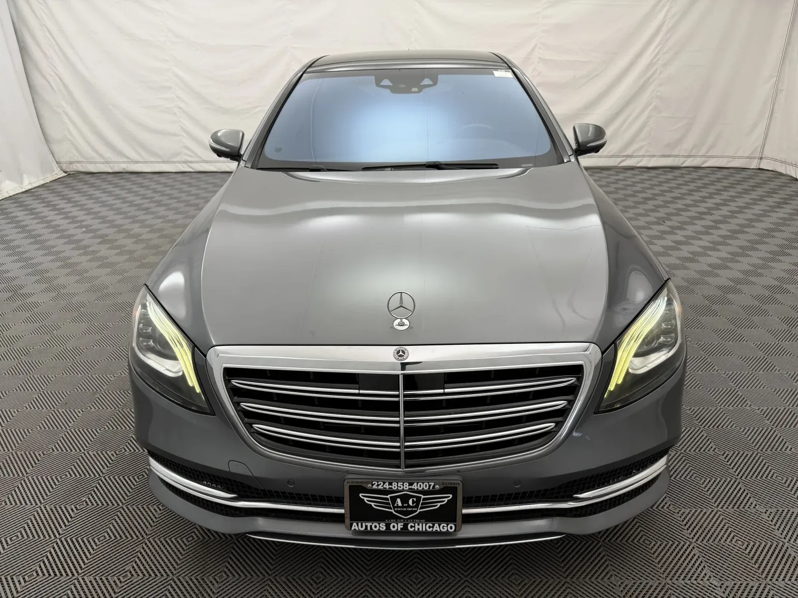 Mercedes-Benz S-Class photo 3