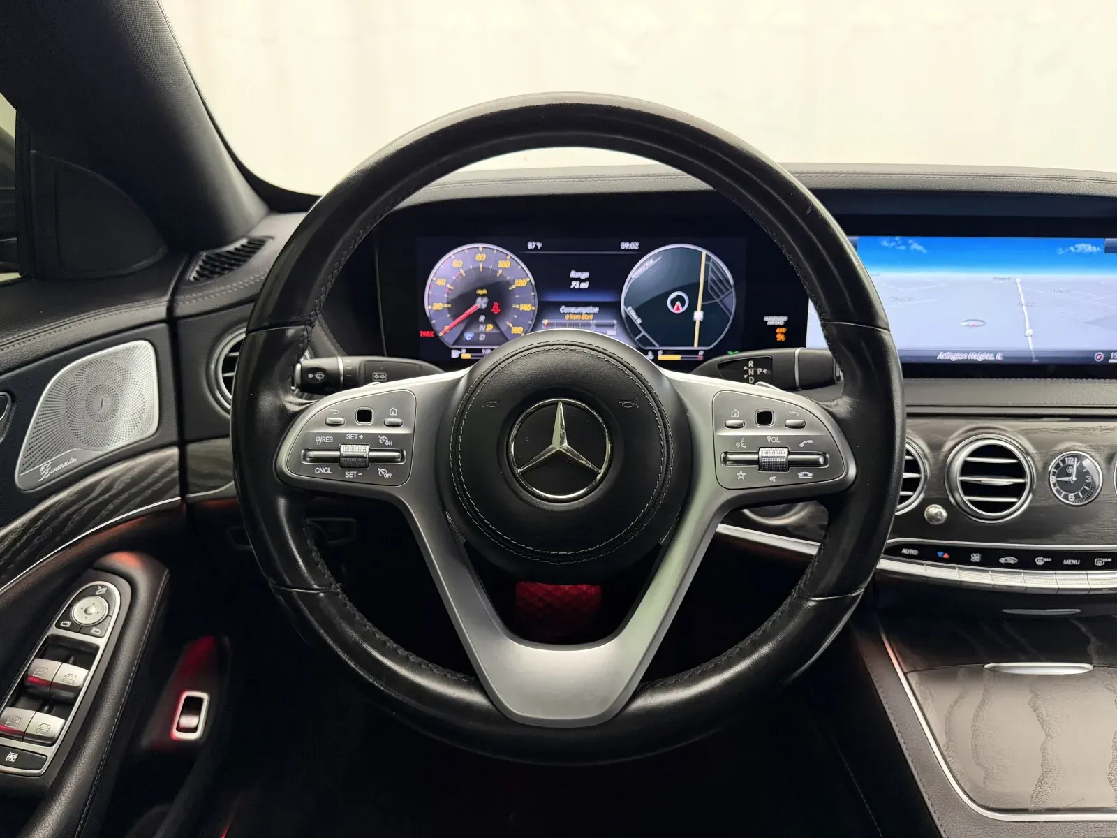 Mercedes-Benz S-Class photo 11
