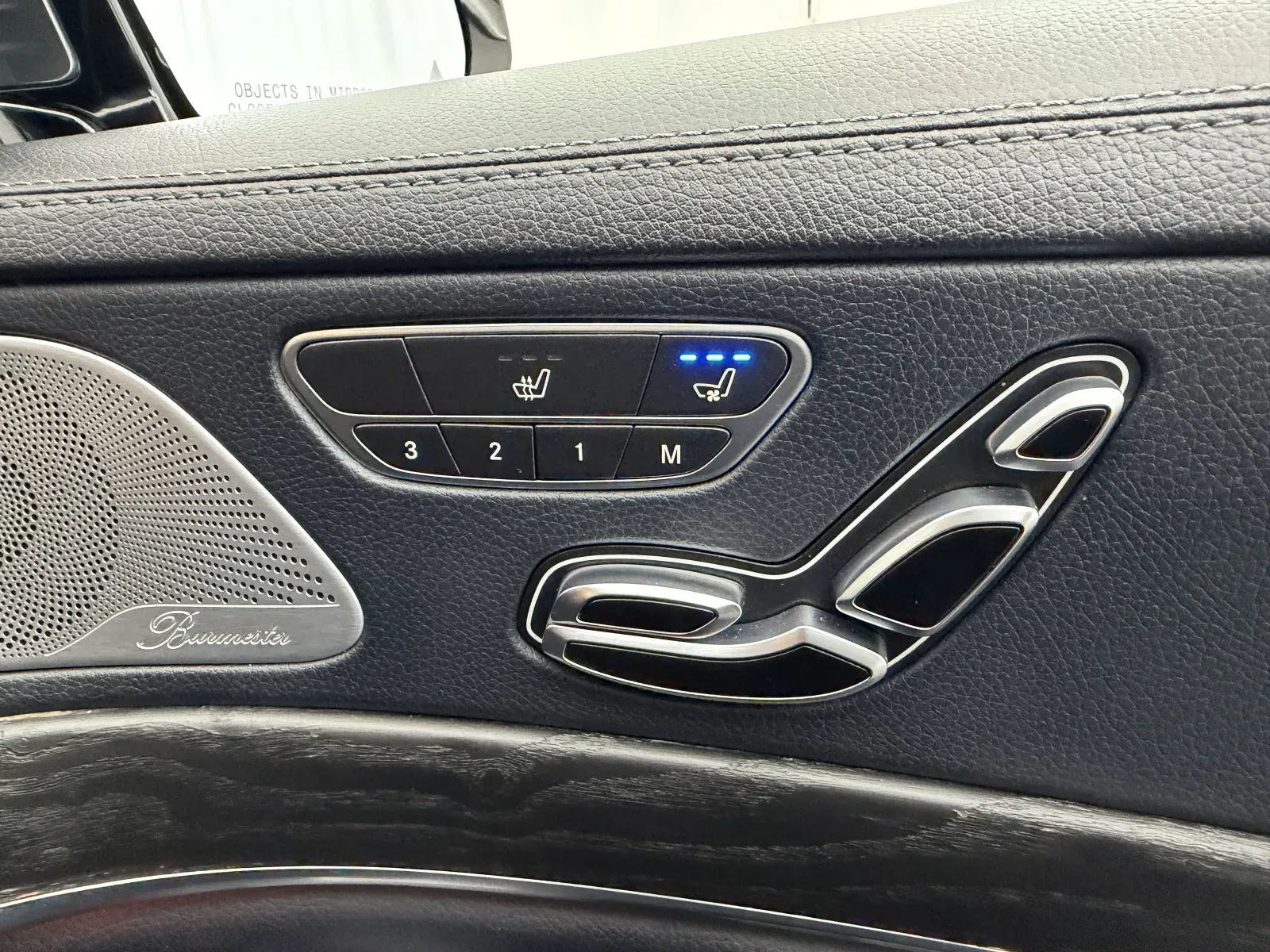 Mercedes-Benz S-Class photo 51