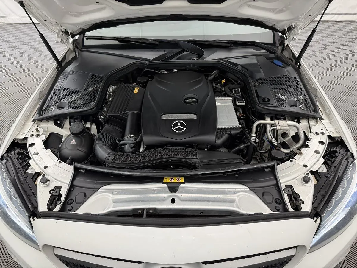 Mercedes-Benz C-Class photo 31