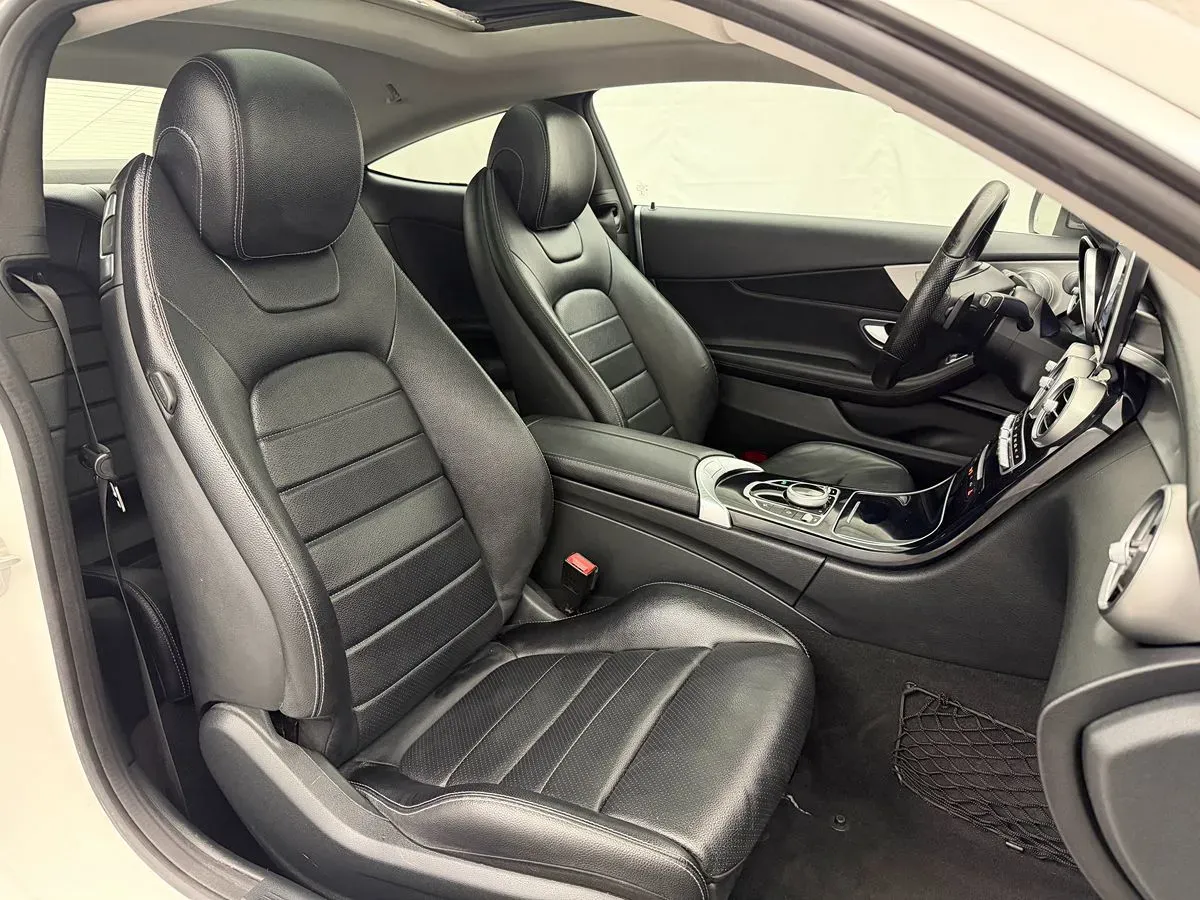 Mercedes-Benz C-Class photo 28
