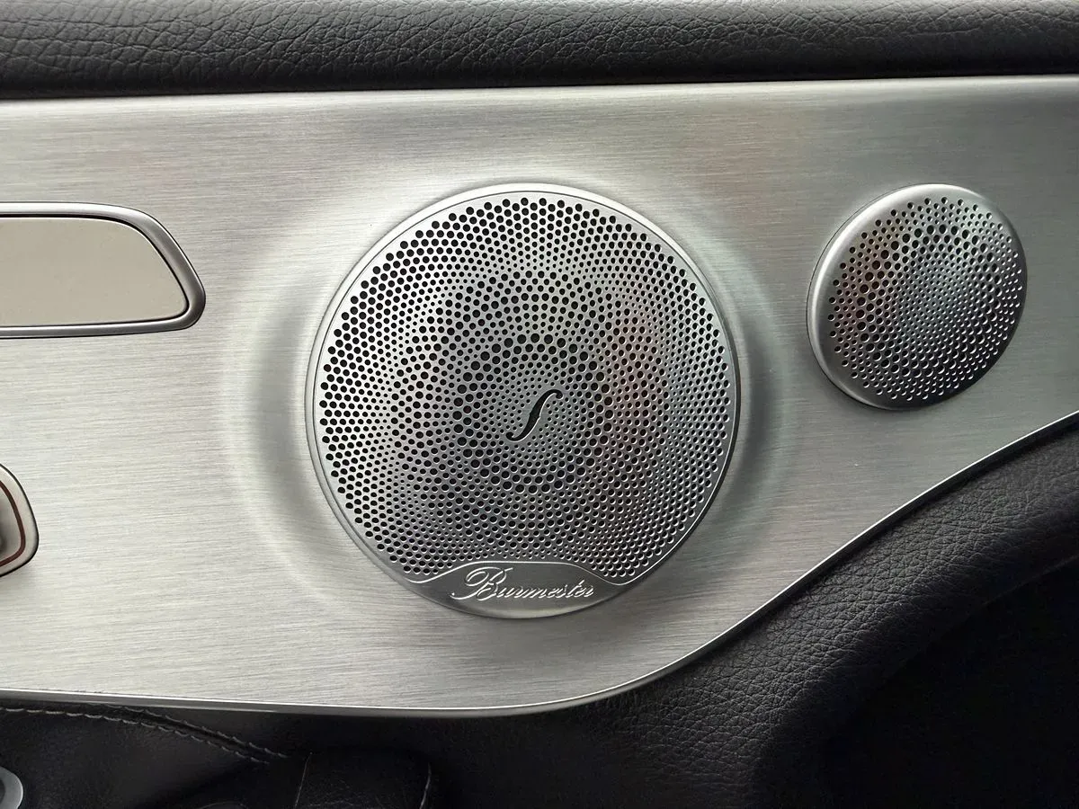 Mercedes-Benz C-Class photo 12