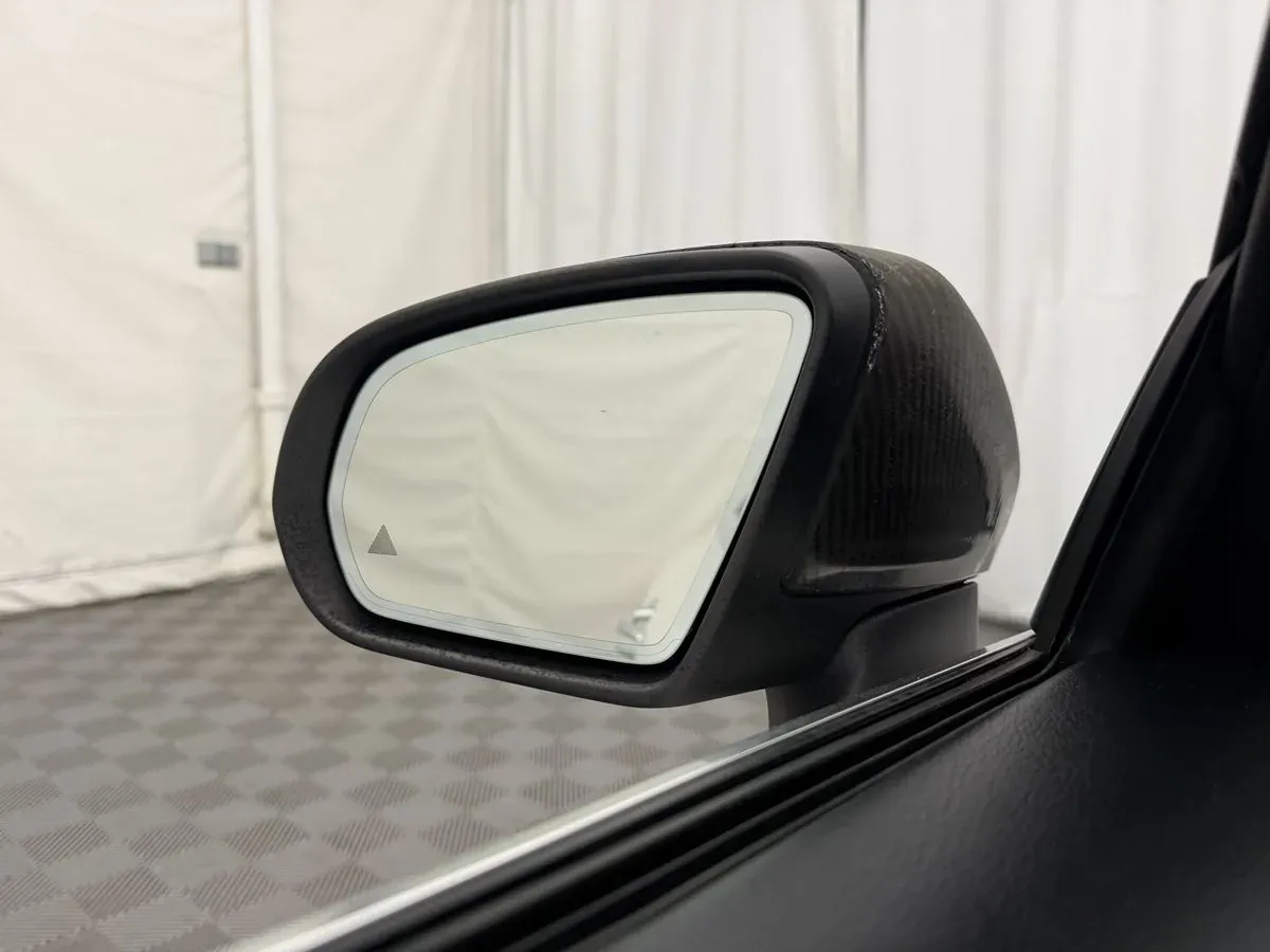 Mercedes-Benz C-Class photo 13