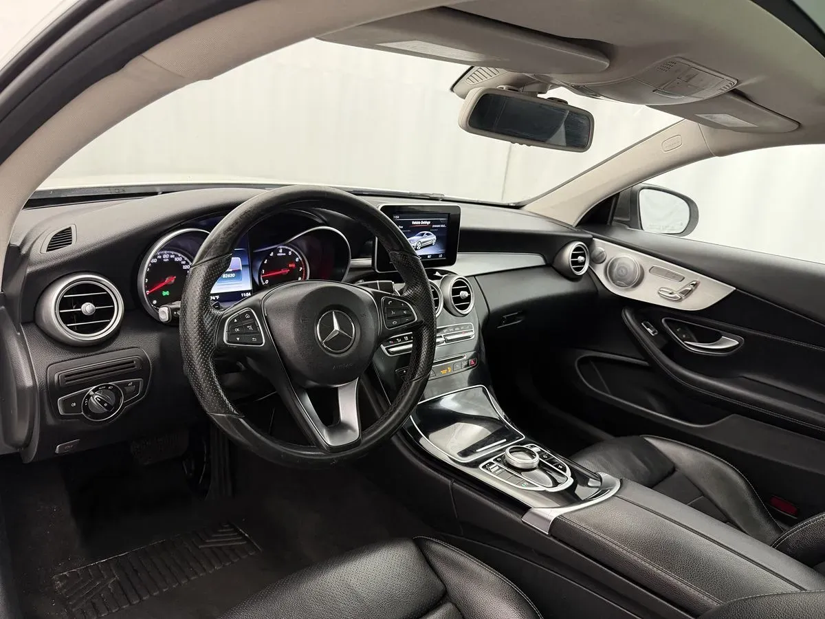 Mercedes-Benz C-Class photo 7