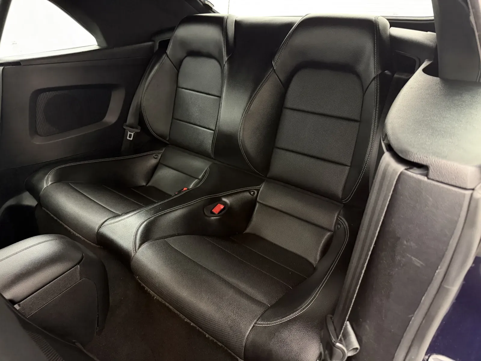 Ford Mustang photo 32