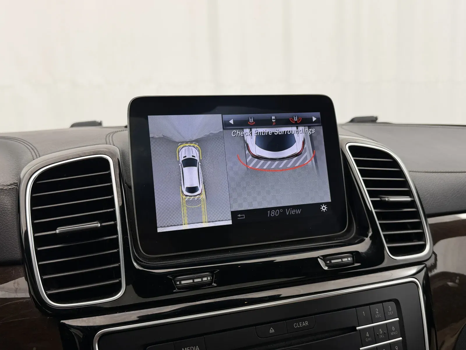 Mercedes-Benz GLE photo 23