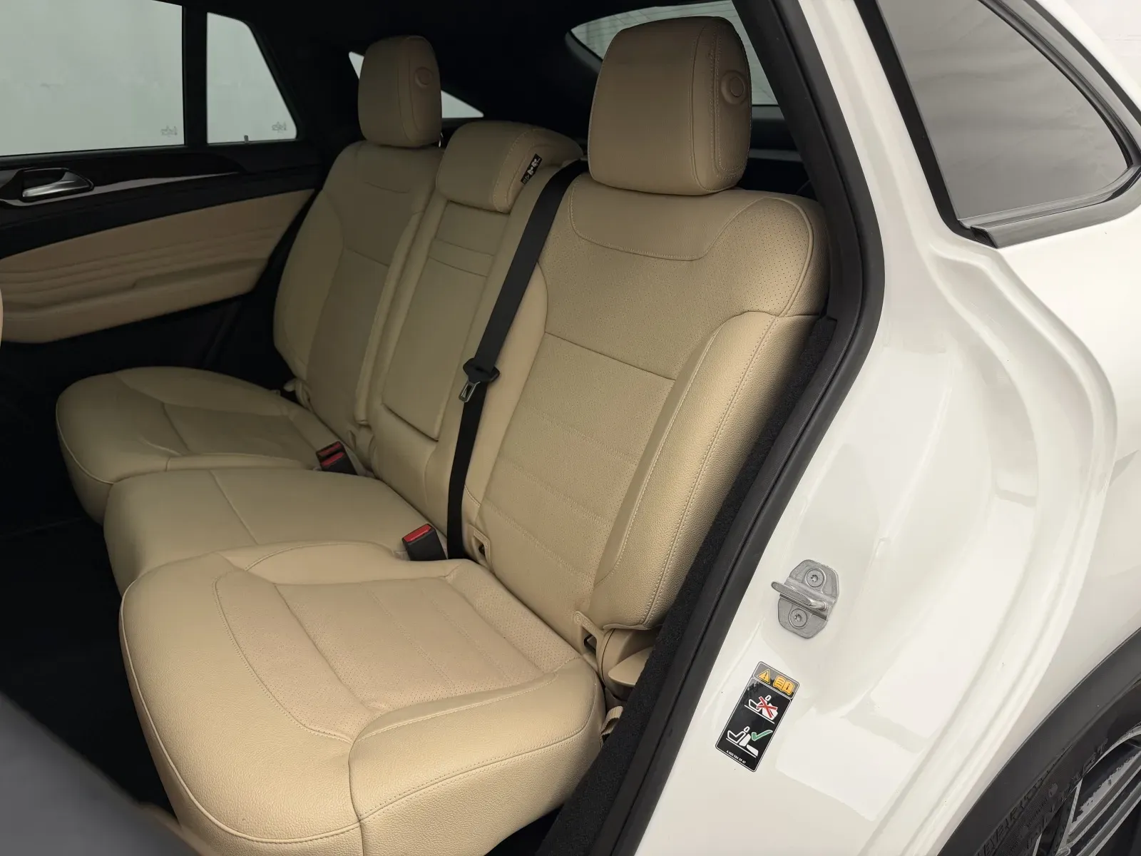 Mercedes-Benz GLE photo 38