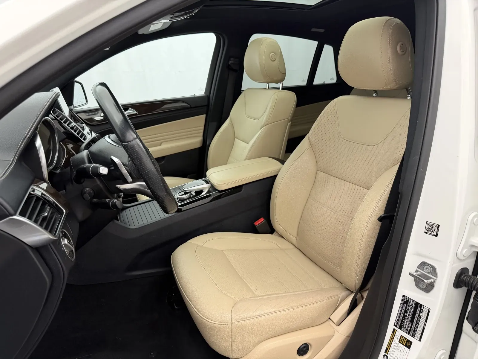 Mercedes-Benz GLE photo 11