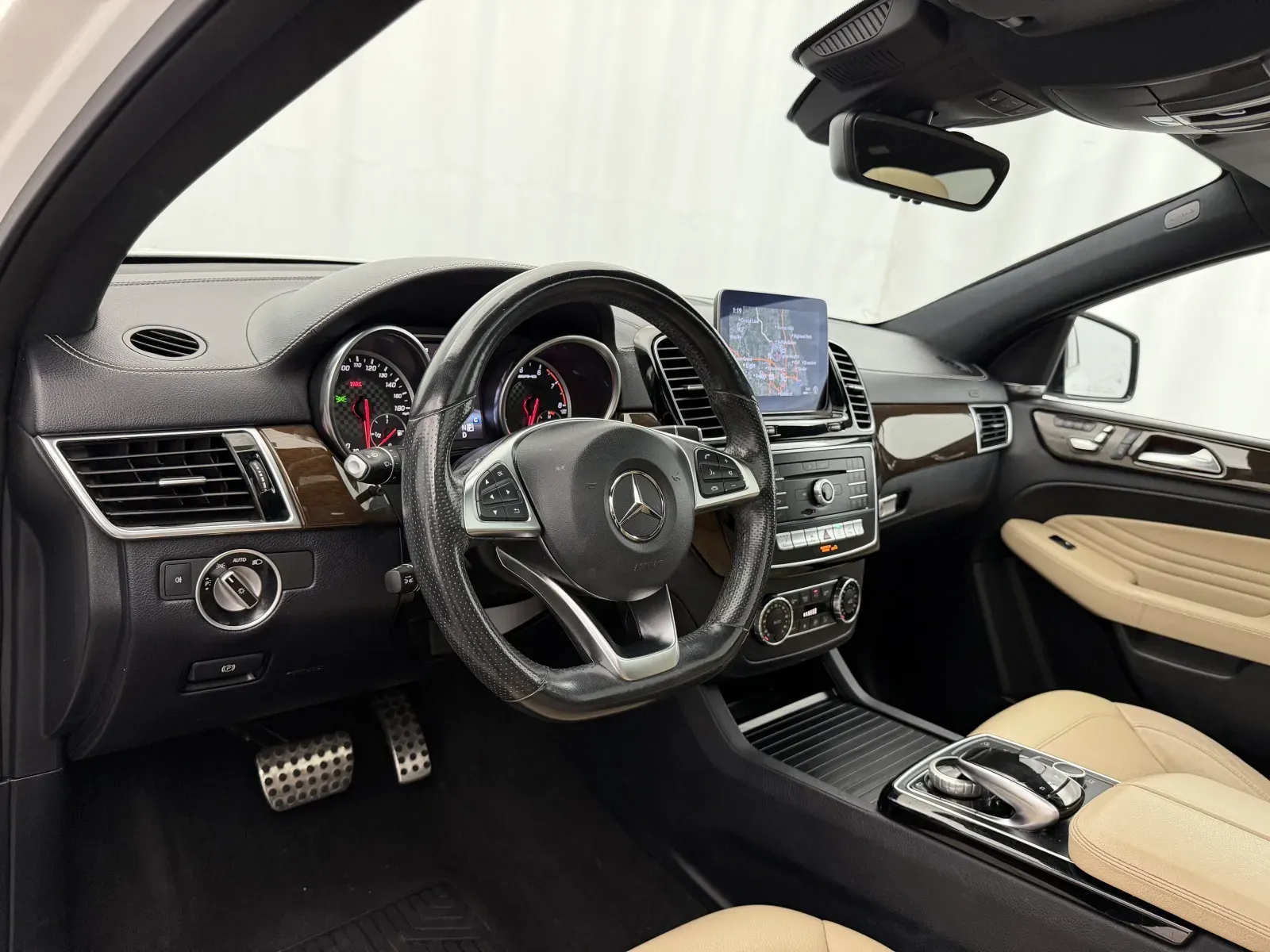 Mercedes-Benz GLE photo 9