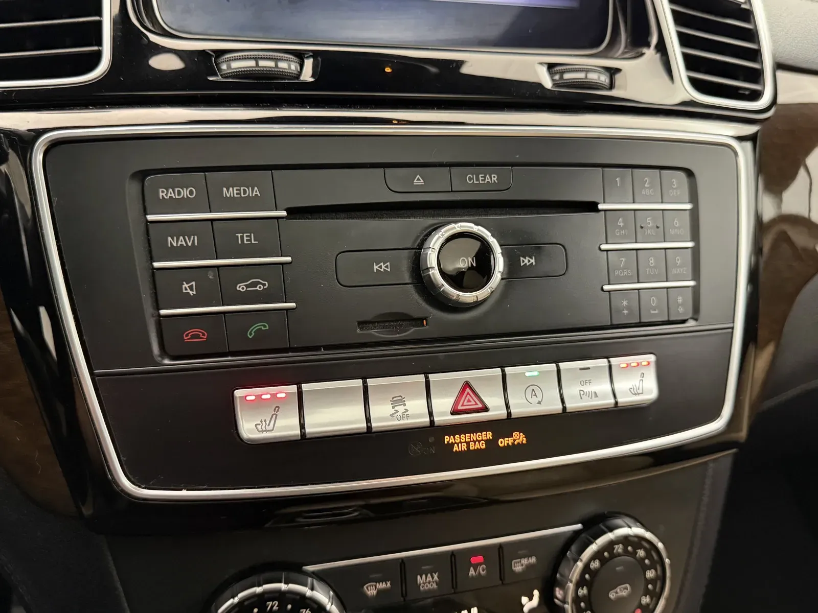 Mercedes-Benz GLE photo 34