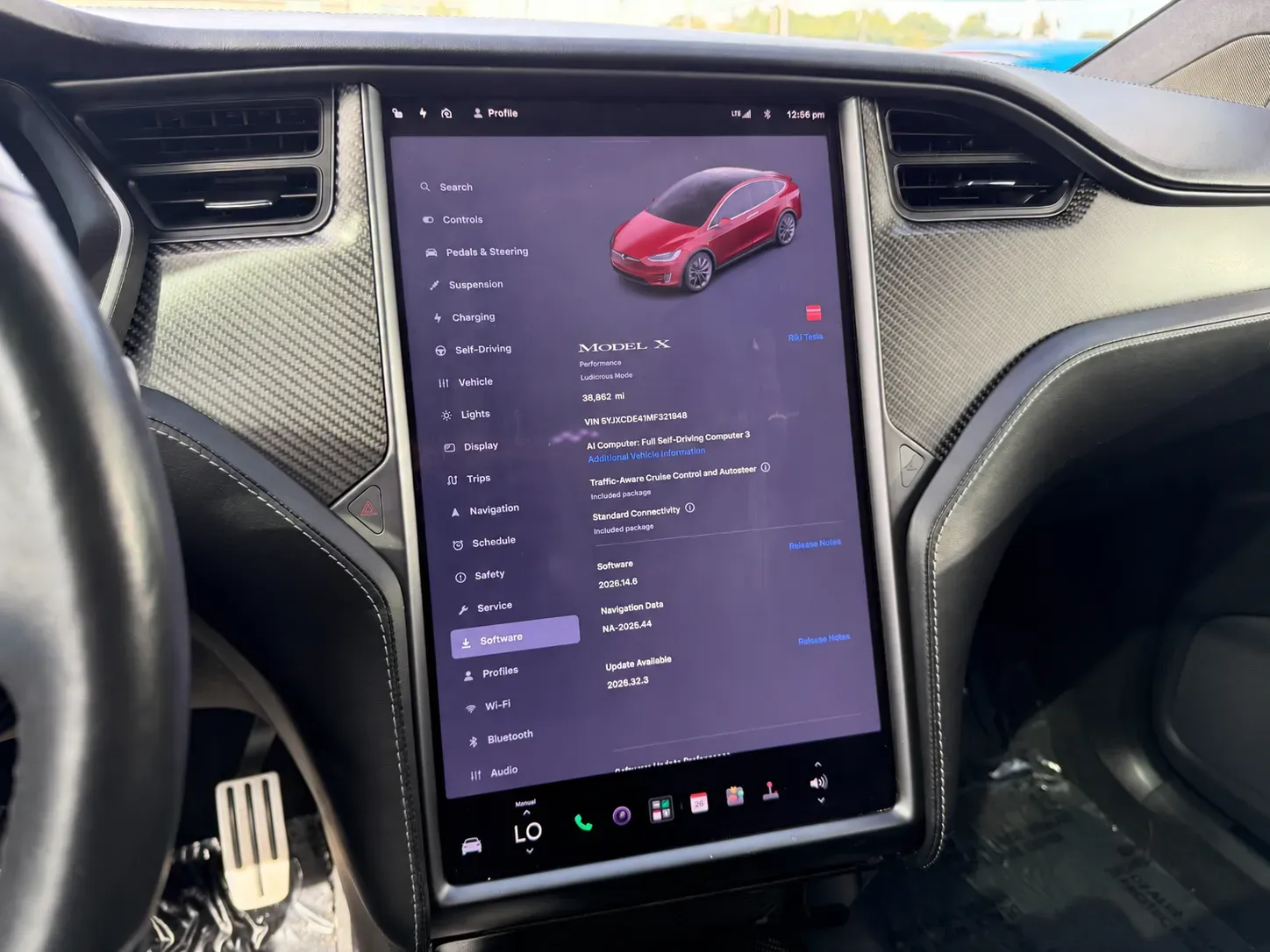 Tesla Model X photo 15
