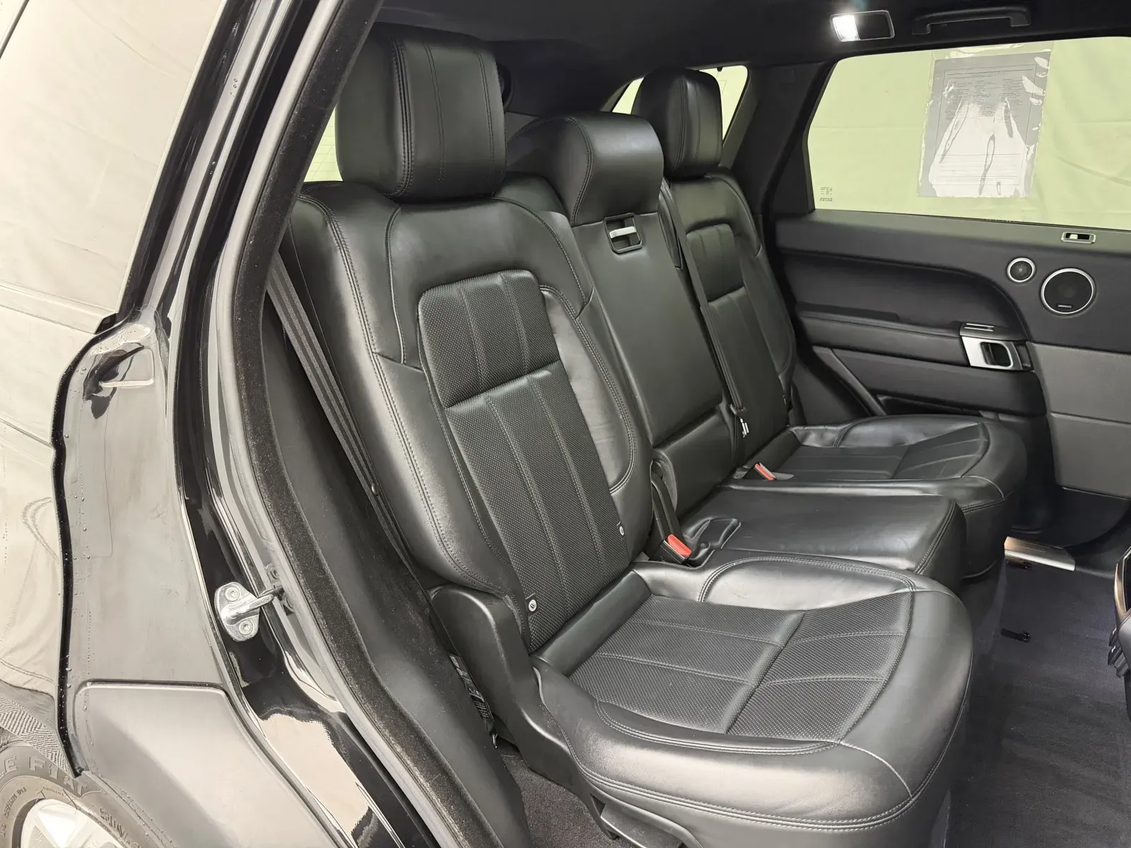 Land Rover Range Rover Sport photo 39