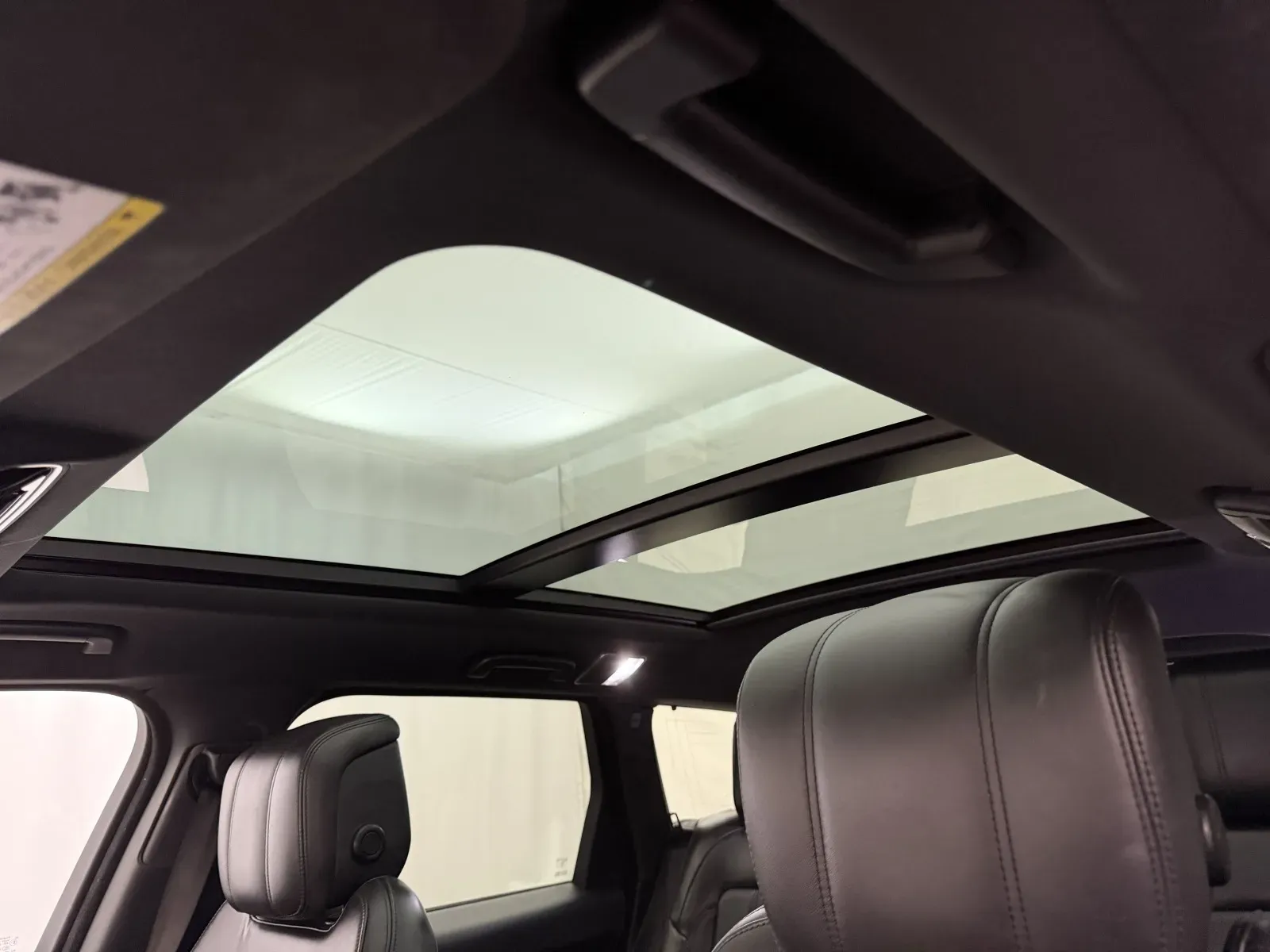 Land Rover Range Rover Sport photo 9