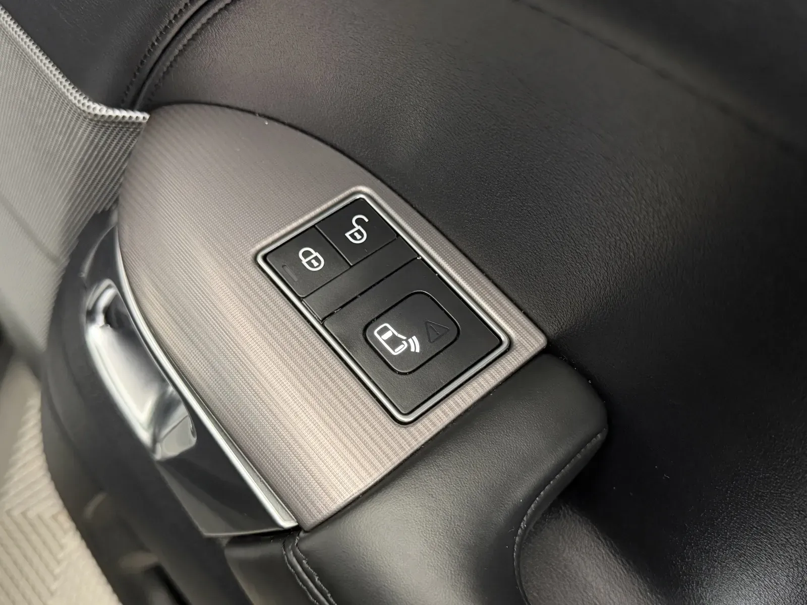 Land Rover Range Rover Sport photo 40