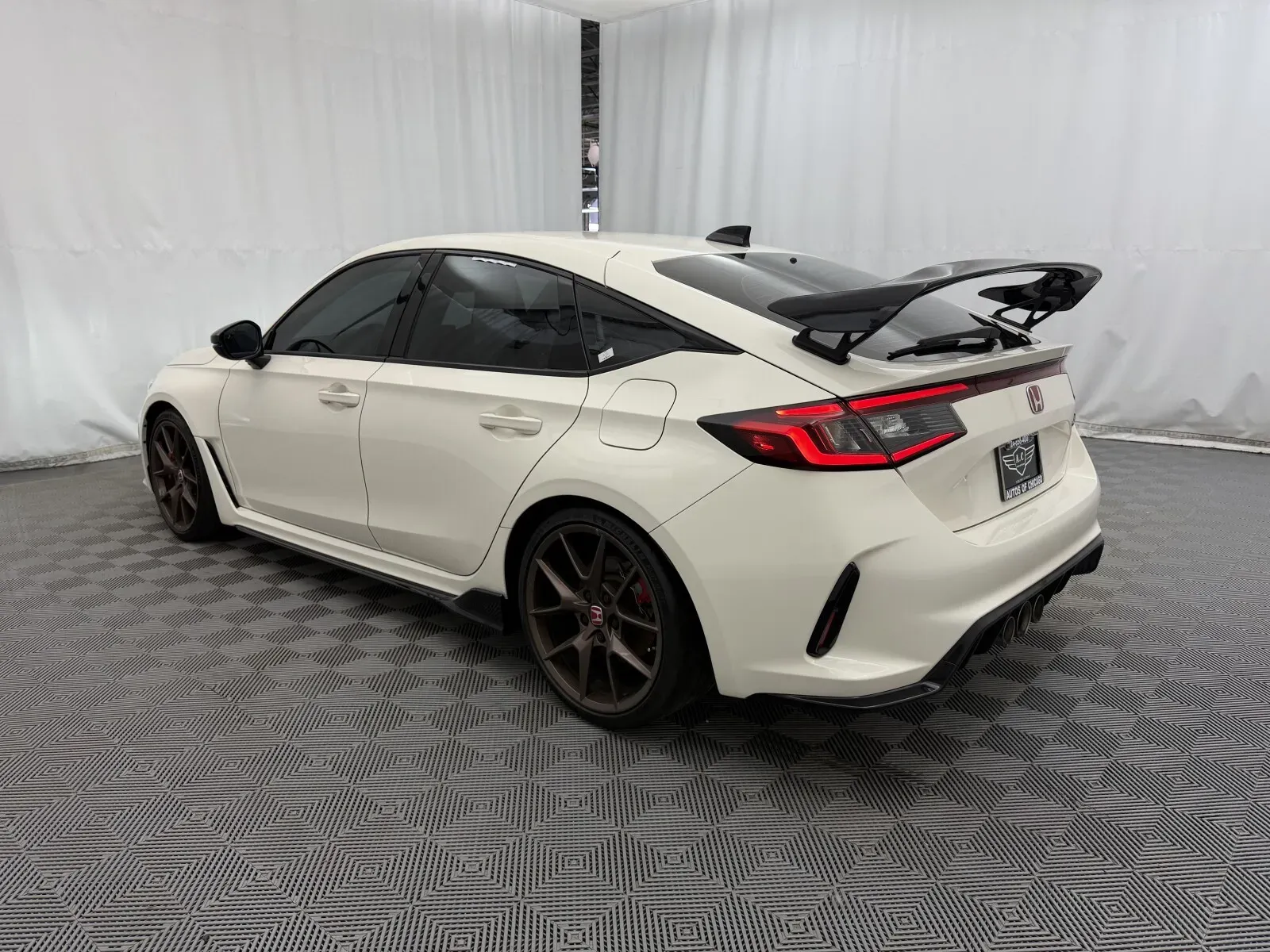 Honda Civic Type R photo 8