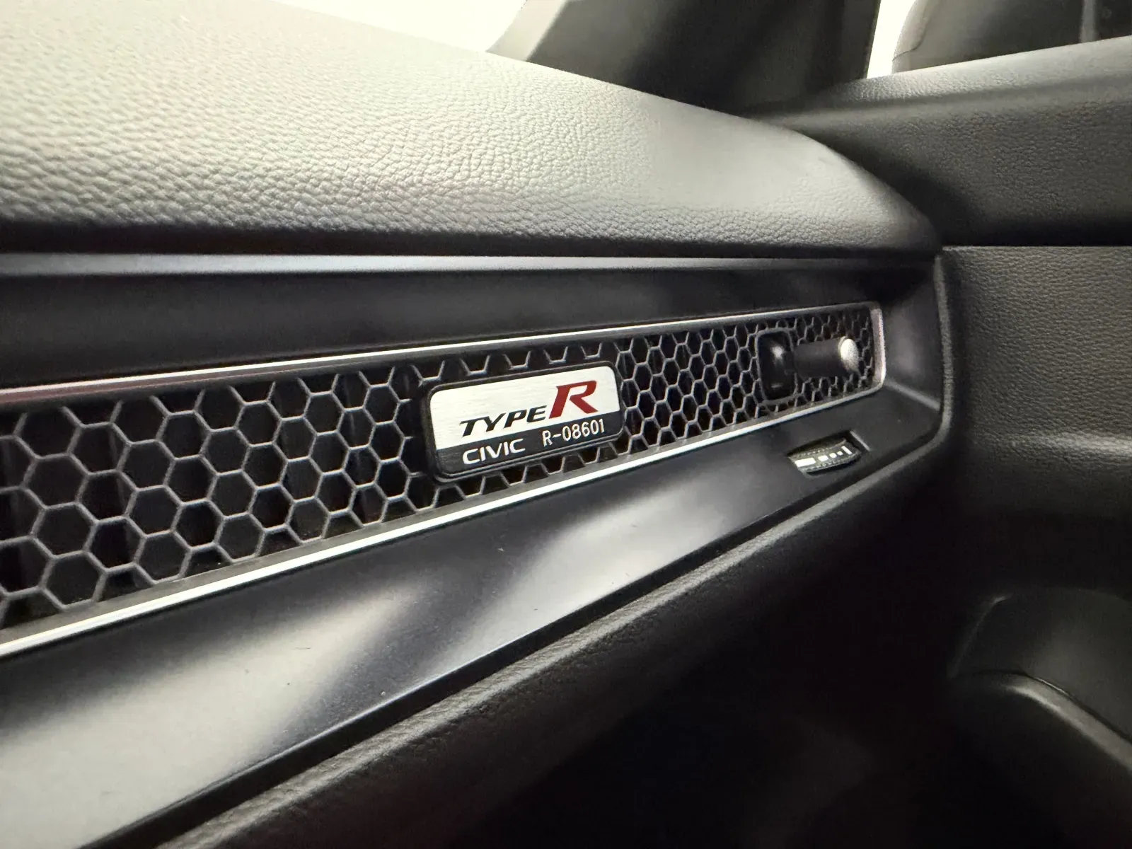 Honda Civic Type R photo 12