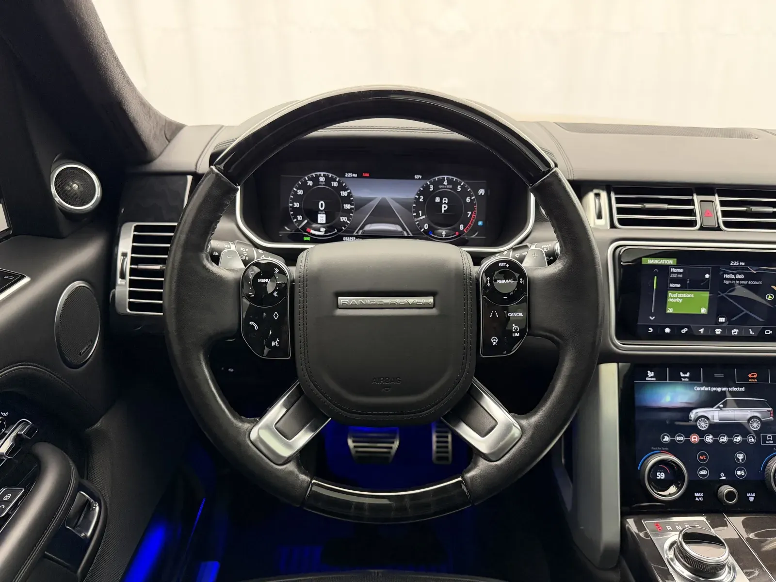Land Rover Range Rover photo 11