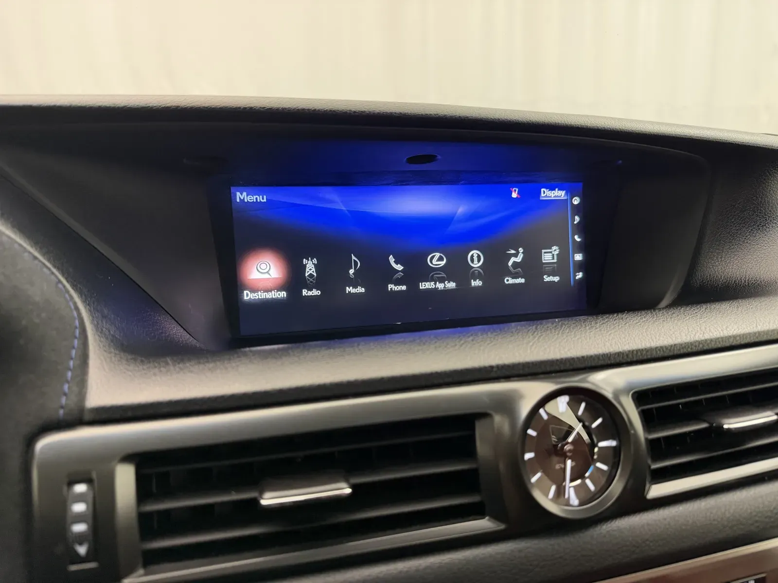 Lexus GS photo 24