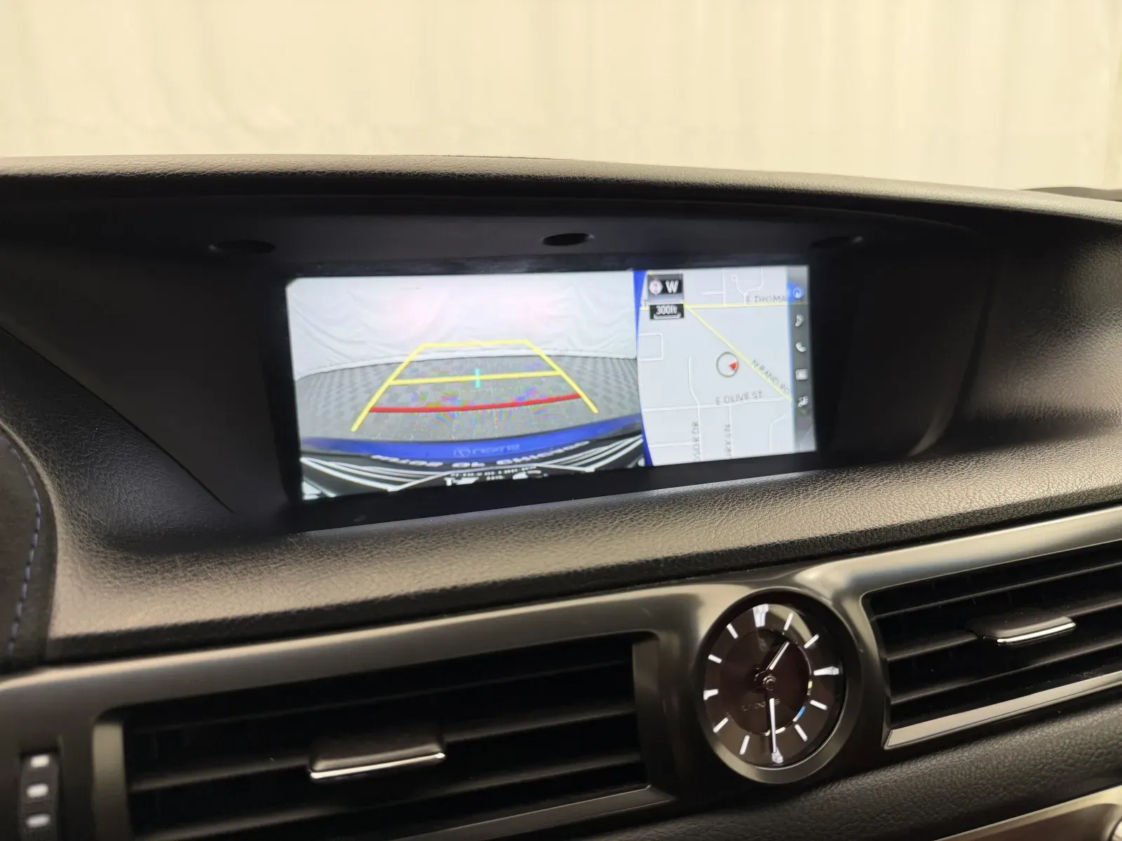 Lexus GS photo 21